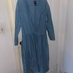 GAP Light Blue Denim chambray button down dress